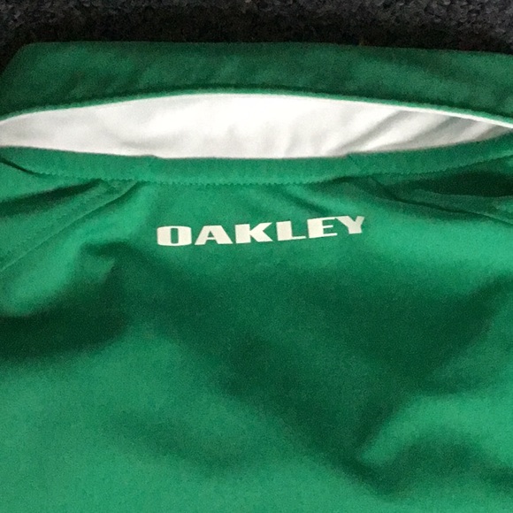 OAKLEY GOLF SHIRT . - Picture 5 of 5